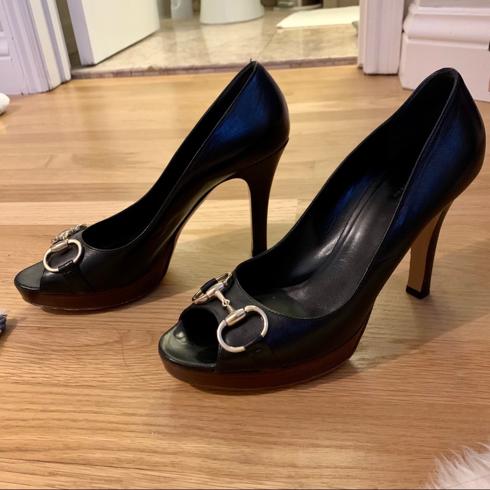 Gucci Platform Horse-Bit Pumps, SZ. 9